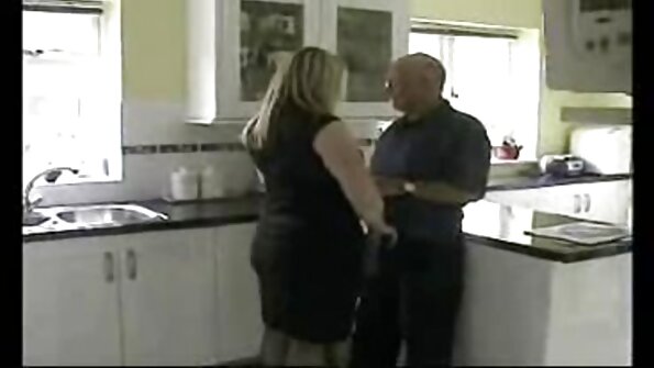 Die gute Ärztin Alexis Fawx fickt einen versauten jungen Patienten