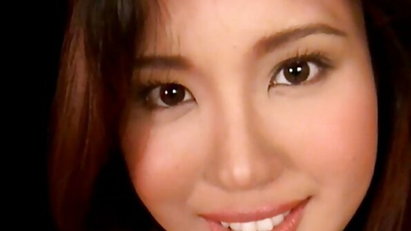 Ravishing Reena Sky gillar blandras med en BBC