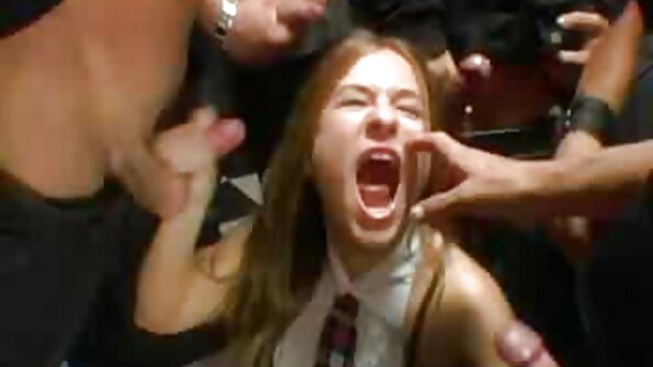 Alaina Dawson verführt ihren Vater und wird gefickt