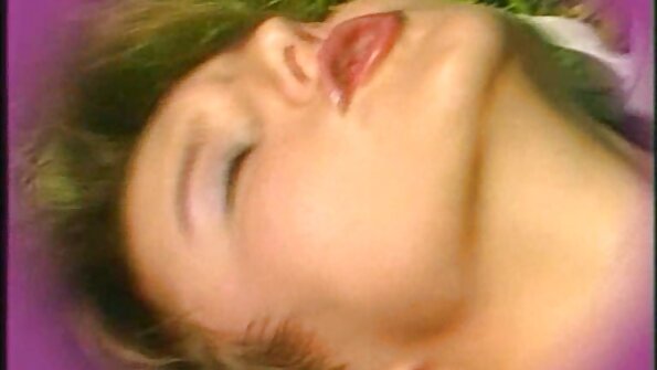 Tjocka Angela White får sina tuttar dyrkade