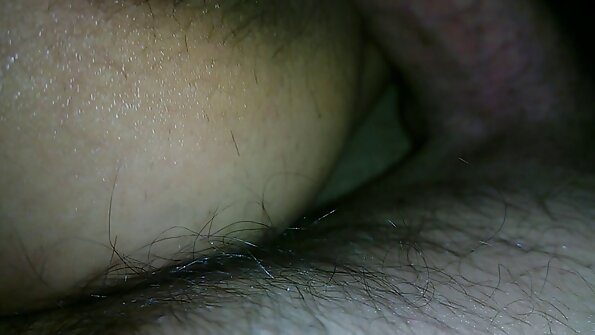 Blek ingefära hora äts upp av en blond intervjuad