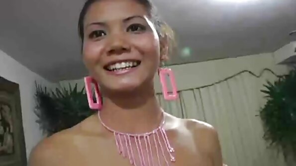 Het MILF Reagan Foxx slogs av Manuel Ferrara