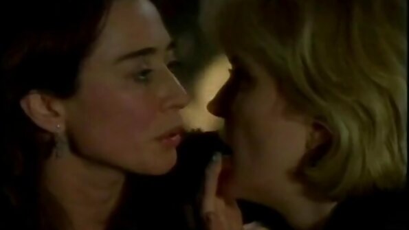 Kort snubbe knullar en lång blondin på auditionen