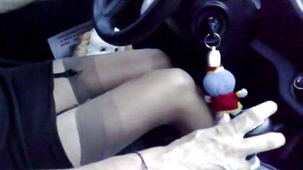 Wunderschöner blonder Puma vom Anwalt gefingert