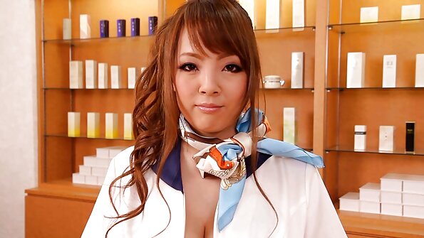 Curvy Amirah Adara åker sin kuk som en total hora