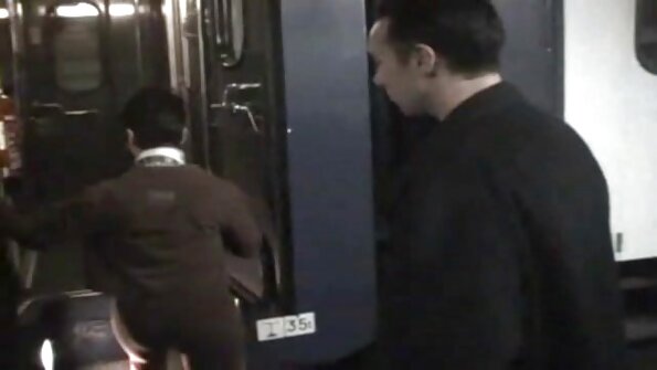 MILF-Bombe Christina Cinn liebt Analsex