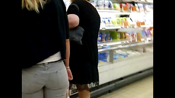 Big boobs bombshell Eva Karera knullar en ärahålskuk