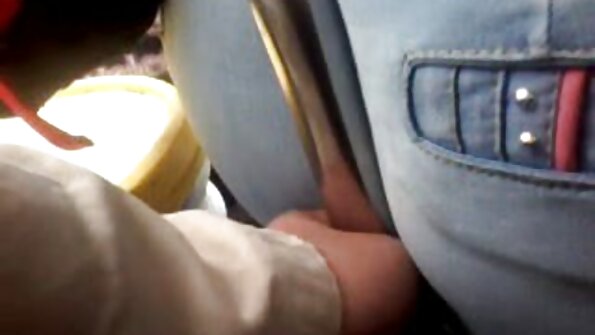 Danica Dillan fickt ihre Stiefkinder in einer FFM-Szene