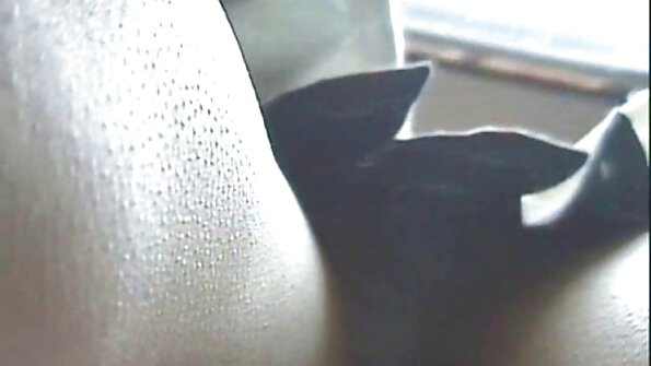 Bystiga tiken Rachel Starr knullar sin kinky massör