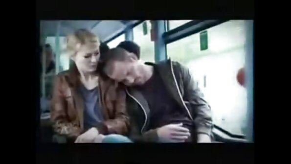 Penny Pax ist eine unglaublich dreckige rothaarige MILF